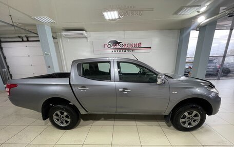 Mitsubishi L200 IV рестайлинг, 2018 год, 1 990 000 рублей, 8 фотография