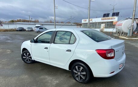 Renault Logan II, 2018 год, 285 000 рублей, 7 фотография