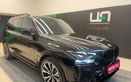 BMW X7, 2022 год, 15 800 000 рублей, 2 фотография