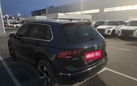 Volkswagen Tiguan II, 2017 год, 2 819 000 рублей, 4 фотография