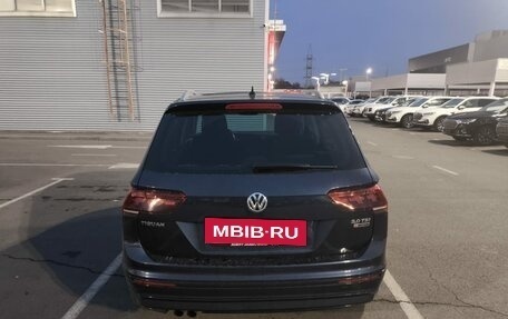 Volkswagen Tiguan II, 2017 год, 2 819 000 рублей, 5 фотография