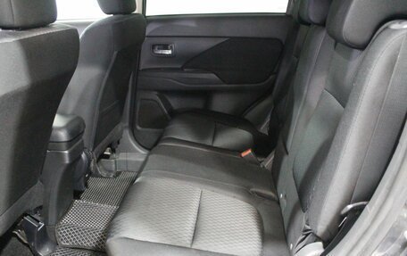 Mitsubishi Outlander III рестайлинг 3, 2012 год, 1 479 000 рублей, 17 фотография