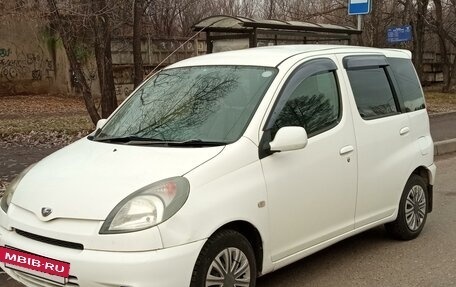 Toyota FunCargo, 2002 год, 540 000 рублей, 3 фотография