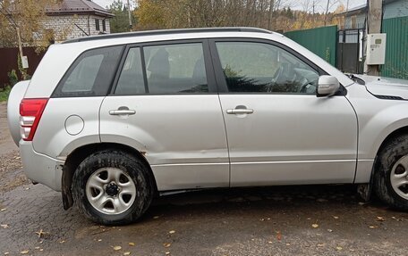 Suzuki Grand Vitara, 2011 год, 900 000 рублей, 3 фотография