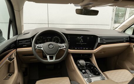 Volkswagen Touareg III, 2019 год, 5 129 000 рублей, 10 фотография