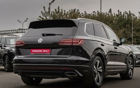 Volkswagen Touareg III, 2019 год, 5 129 000 рублей, 9 фотография