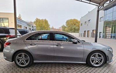 Mercedes-Benz A-Класс, 2019 год, 3 300 000 рублей, 1 фотография