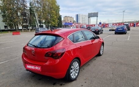 Opel Astra J, 2010 год, 920 000 рублей, 3 фотография