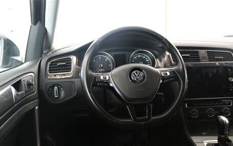 Volkswagen Golf VII, 2018 год, 1 728 000 рублей, 9 фотография