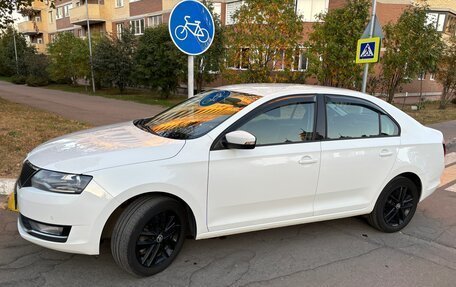 Skoda Rapid I, 2019 год, 1 350 000 рублей, 4 фотография