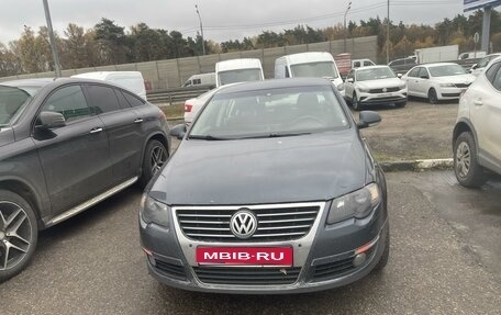 Volkswagen Passat B6, 2007 год, 750 000 рублей, 1 фотография