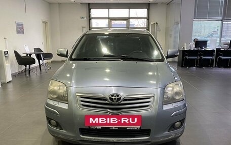 Toyota Avensis III рестайлинг, 2008 год, 639 000 рублей, 2 фотография