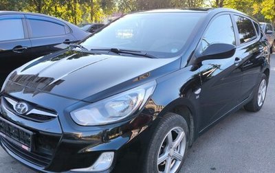 Hyundai Solaris II рестайлинг, 2013 год, 930 000 рублей, 1 фотография