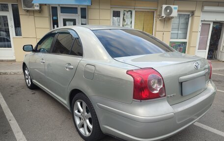 Toyota Avensis III рестайлинг, 2006 год, 830 000 рублей, 5 фотография