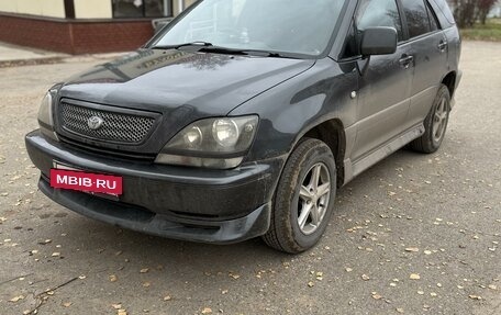 Toyota Harrier, 1999 год, 720 000 рублей, 2 фотография