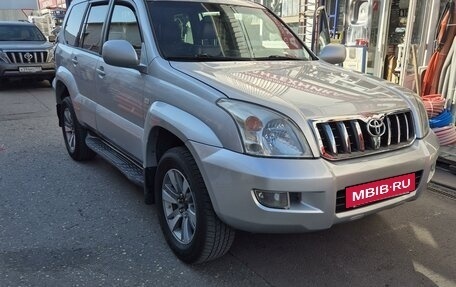 Toyota Land Cruiser Prado 120 рестайлинг, 2005 год, 2 550 000 рублей, 6 фотография