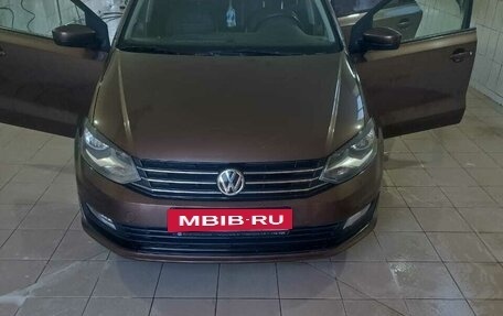 Volkswagen Polo VI (EU Market), 2017 год, 1 250 000 рублей, 2 фотография