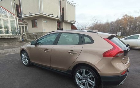 Volvo V40 II рестайлинг, 2013 год, 1 240 000 рублей, 4 фотография