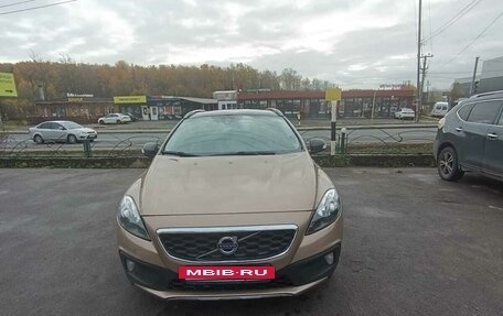 Volvo V40 II рестайлинг, 2013 год, 1 240 000 рублей, 2 фотография