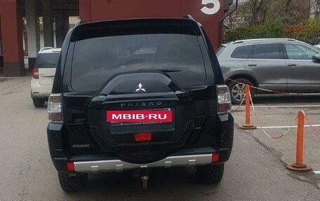 Mitsubishi Pajero IV, 2015 год, 2 800 000 рублей, 3 фотография