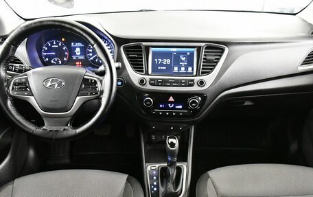 Hyundai Solaris II рестайлинг, 2017 год, 1 297 000 рублей, 7 фотография