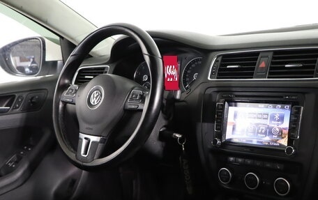 Volkswagen Jetta VI, 2012 год, 1 069 990 рублей, 12 фотография