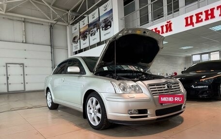 Toyota Avensis III рестайлинг, 2004 год, 1 085 000 рублей, 12 фотография