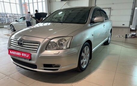 Toyota Avensis III рестайлинг, 2004 год, 1 085 000 рублей, 4 фотография