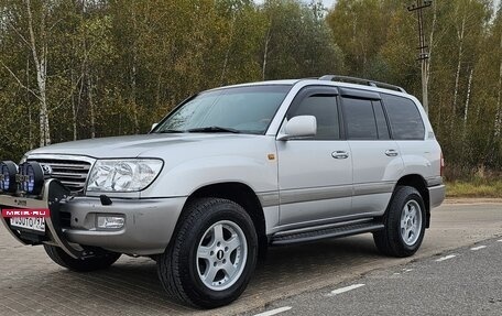 Toyota Land Cruiser 100 рестайлинг 2, 2005 год, 2 500 000 рублей, 5 фотография