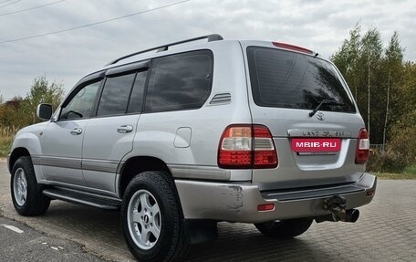 Toyota Land Cruiser 100 рестайлинг 2, 2005 год, 2 500 000 рублей, 4 фотография