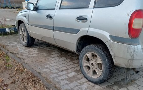 Chevrolet Niva I рестайлинг, 2003 год, 250 000 рублей, 6 фотография