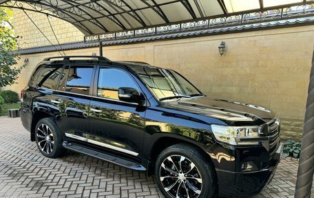 Toyota Land Cruiser 200, 2016 год, 6 580 000 рублей, 4 фотография