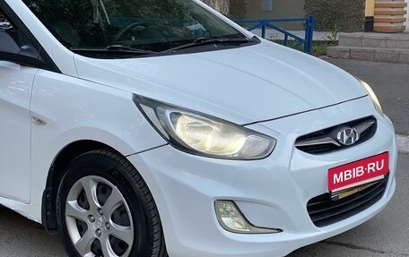 Hyundai Solaris II рестайлинг, 2012 год, 625 000 рублей, 6 фотография