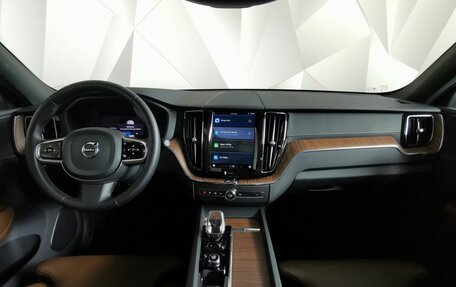 Volvo XC60 II, 2022 год, 5 799 700 рублей, 11 фотография