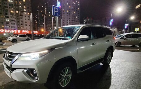 Toyota Fortuner II, 2019 год, 4 150 000 рублей, 4 фотография