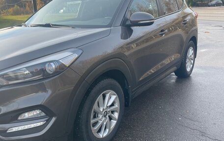 Hyundai Tucson III, 2015 год, 1 800 000 рублей, 1 фотография