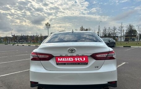 Toyota Camry, 2019 год, 2 750 000 рублей, 5 фотография