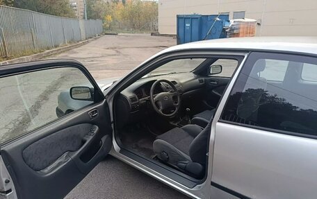 Toyota Corolla, 2001 год, 260 000 рублей, 3 фотография