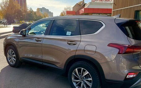 Hyundai Santa Fe IV, 2018 год, 3 050 000 рублей, 3 фотография