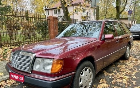 Mercedes-Benz E-Класс, 1992 год, 485 000 рублей, 1 фотография