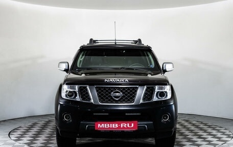 Nissan Navara (Frontier), 2010 год, 1 749 000 рублей, 2 фотография