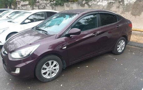 Hyundai Solaris II рестайлинг, 2011 год, 940 000 рублей, 4 фотография