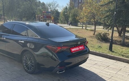 Toyota Avalon, 2023 год, 4 800 000 рублей, 5 фотография