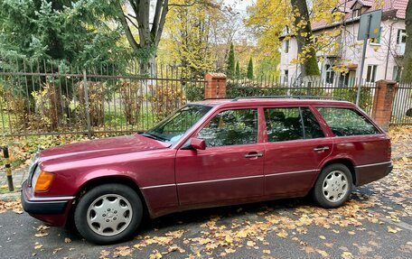 Mercedes-Benz E-Класс, 1992 год, 485 000 рублей, 4 фотография