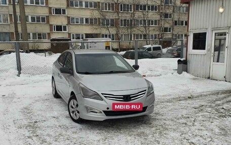 Hyundai Solaris II рестайлинг, 2015 год, 557 000 рублей, 3 фотография