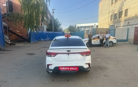 KIA Rio IV, 2018 год, 980 000 рублей, 6 фотография