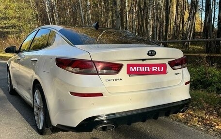 KIA Optima IV, 2018 год, 3 000 000 рублей, 4 фотография