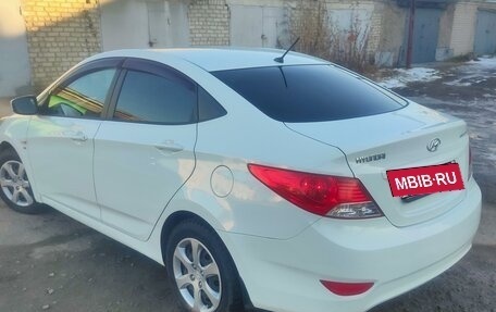 Hyundai Solaris II рестайлинг, 2011 год, 830 000 рублей, 7 фотография