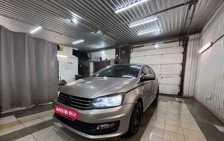 Volkswagen Polo VI (EU Market), 2016 год, 1 100 000 рублей, 1 фотография