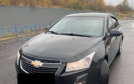 Chevrolet Cruze II, 2013 год, 990 000 рублей, 4 фотография